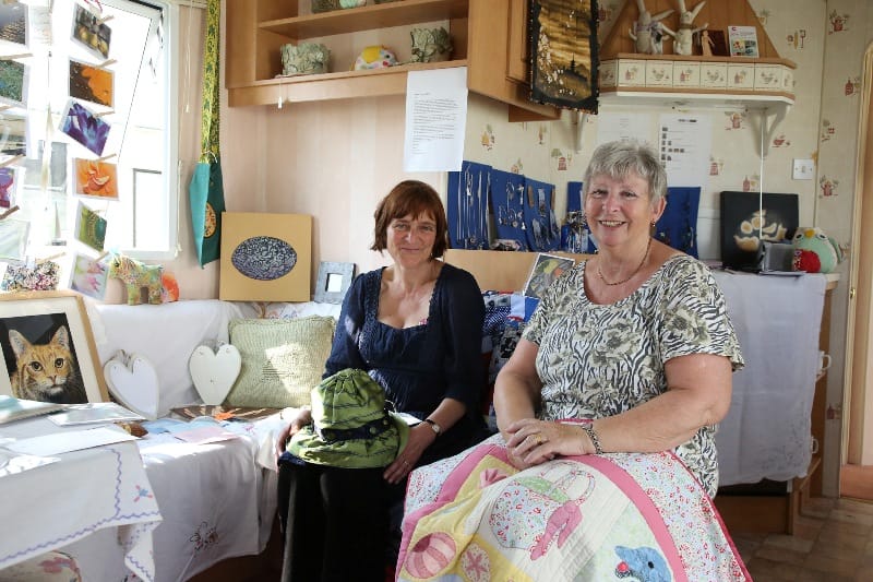 Craft event in the Caravan 3B2A1968