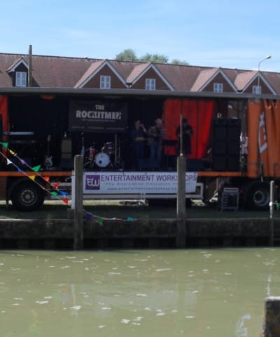 The rockitmen rocking their stuff