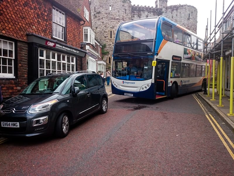 More selfish parking holds up the bus